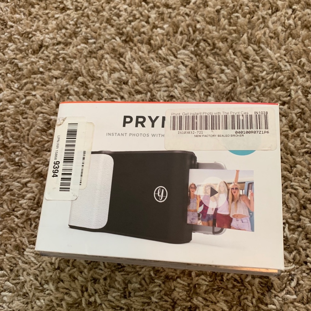Prynt Pocket photo printer for iPhone
